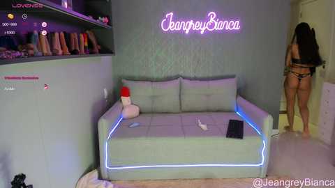 Media: jeangreybianca Chaturbate 2023-11-03 22:00:00