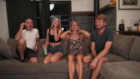 Media: blondefoxsilverfox Chaturbate 2023-11-04 01:38:00