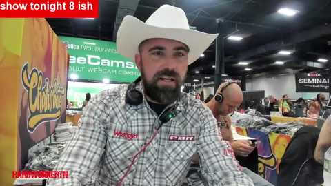 Media: hardworkertn Chaturbate 2023-11-04 21:14:00