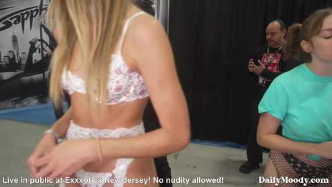 Media: marymoody Chaturbate 2023-11-04 19:09:00