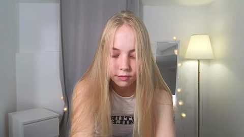 Media: appr0ved Chaturbate 2023-11-05 08:04:00