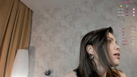 Media: emiliacourtney Chaturbate 2023-11-05 20:35:00