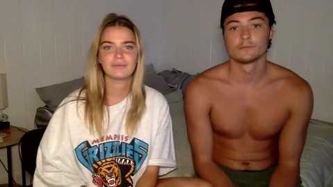 Media: littlemaryjane19 Chaturbate 2023-11-05 03:15:00