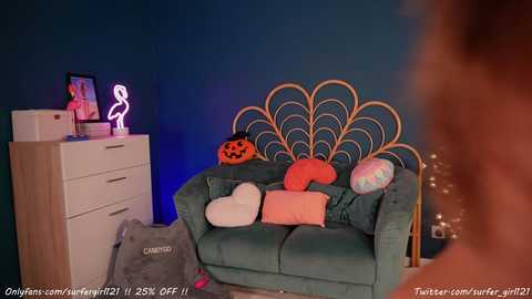 Media: surfergirl121 Chaturbate 2023-11-05 19:56:00