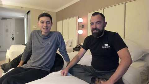 Media: hardworkertn Chaturbate 2023-11-07 01:08:00