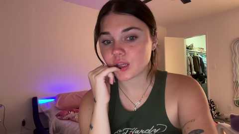 Media: queencassidyy Chaturbate 2023-11-07 07:30:00