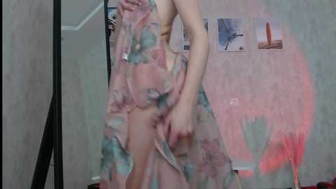 Media: elli_harmon Chaturbate 2023-11-08 16:36:00