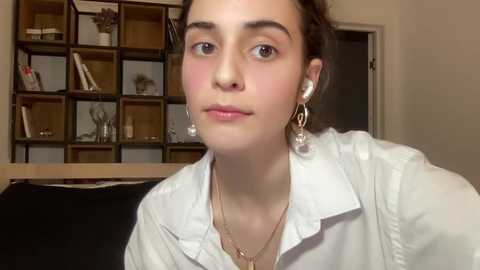 Media: wonderland_stia Chaturbate 2023-11-10 16:01:00