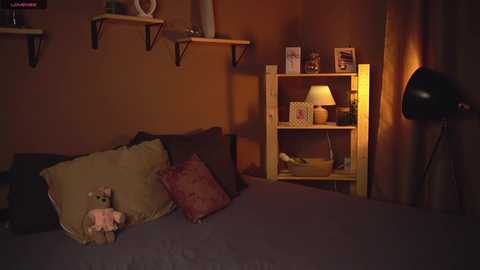 Media: cuteelsa_ Chaturbate 2023-11-12 09:18:00