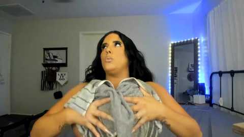 Media: jordanamama Chaturbate 2023-11-12 06:10:00