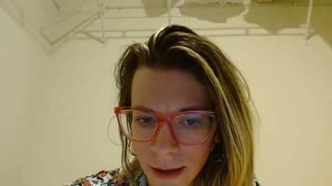 Media: naomi_reah Chaturbate 2023-11-12 12:53:00