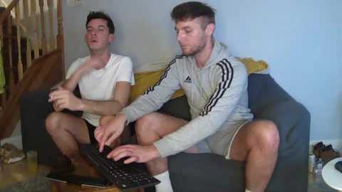 Media: englishladxxx Chaturbate 2023-11-13 00:56:00