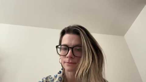 Media: naomi_reah Chaturbate 2023-11-13 15:51:00