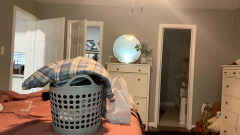 Media: texas_blonde Chaturbate 2023-11-13 16:44:00