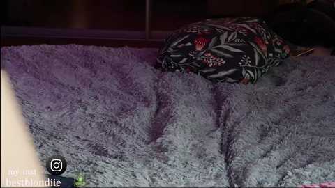 Media: bestblondiiecb Chaturbate 2023-11-14 19:49:00