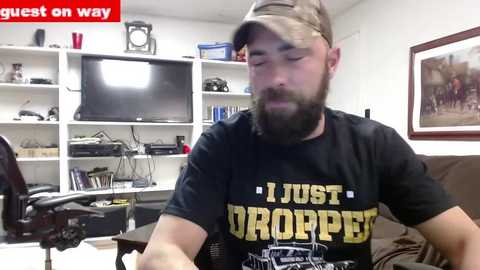 Media: hardworkertn Chaturbate 2023-11-14 01:21:00