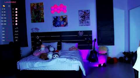 Media: madnessalise Chaturbate 2023-11-15 18:13:00