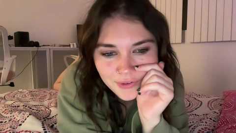 Media: queencassidyy Chaturbate 2023-11-15 07:39:00