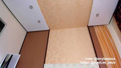 Media: slemgem Chaturbate 2023-11-15 08:58:00