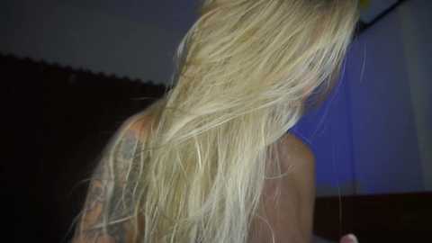 Media: touch_me_if_you_can Chaturbate 2023-11-15 17:46:00