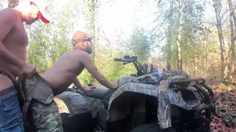 Media: hardworkertn Chaturbate 2023-11-16 18:10:00
