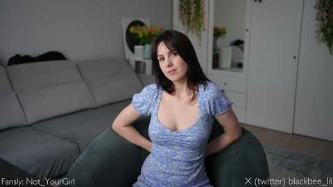 Media: _blackbee_ Chaturbate 2023-11-19 08:36:00