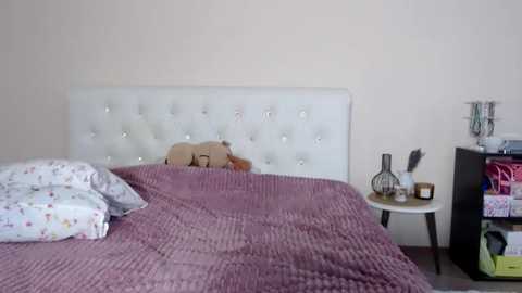 Media: hugetittiesgerda Chaturbate 2023-11-19 11:48:00