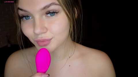 Media: serena_hall Chaturbate 2023-11-19 13:22:00