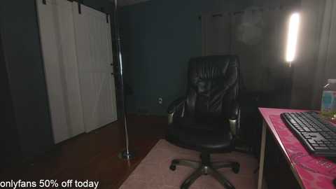 Media: aynmarie Chaturbate 2023-11-20 02:04:00
