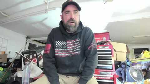Media: hardworkertn Chaturbate 2023-11-20 02:48:00