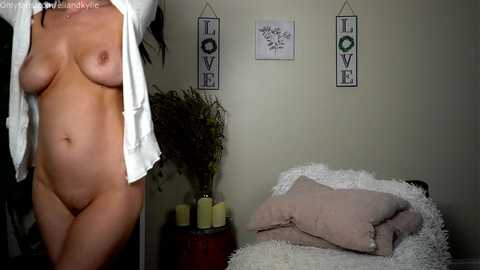Media: kb3301 Chaturbate 2023-11-20 06:18:00