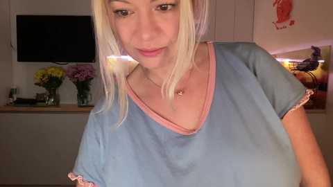 Media: kiradivine Chaturbate 2023-11-20 15:38:00
