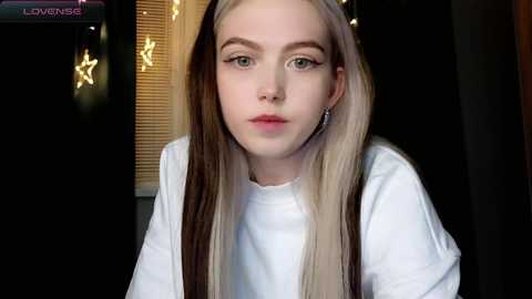 Media: small_blondee Chaturbate 2023-11-20 01:46:00