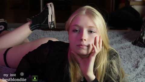 Media: bestblondiiecb Chaturbate 2023-11-21 19:59:00