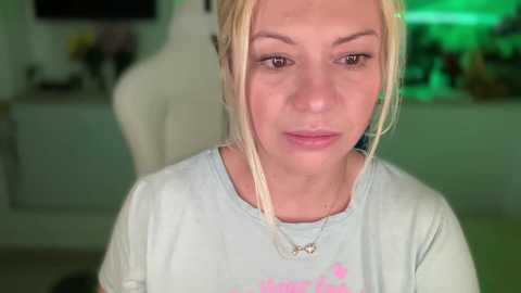 Media: kiradivine Chaturbate 2023-11-21 14:41:00