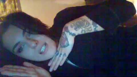 thea_chamelion @ chaturbate on 20231121