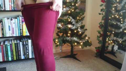 Media: ellynaomi Chaturbate 2023-11-22 17:03:00