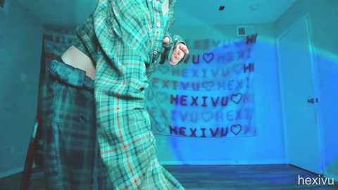 Media: hexivu Chaturbate 2023-11-22 04:11:00