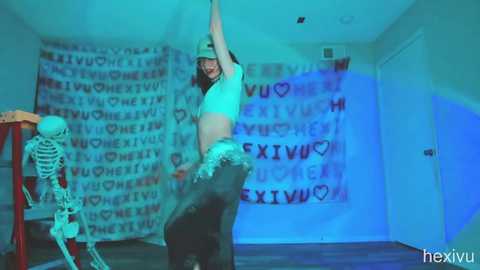 Media: hexivu Chaturbate 2023-11-22 05:34:00