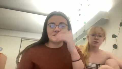 Media: jadealyssa Chaturbate 2023-11-22 01:42:00