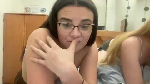 Media: jadealyssa Chaturbate 2023-11-22 02:44:00