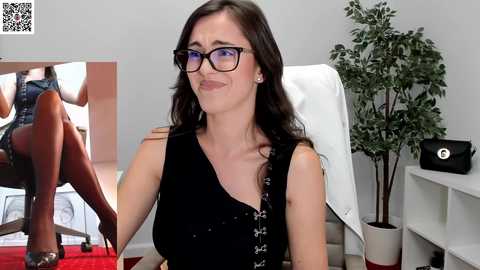 Media: legswattitude Chaturbate 2023-11-22 10:27:00