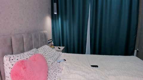 Media: misssweettie Chaturbate 2023-11-22 14:04:00