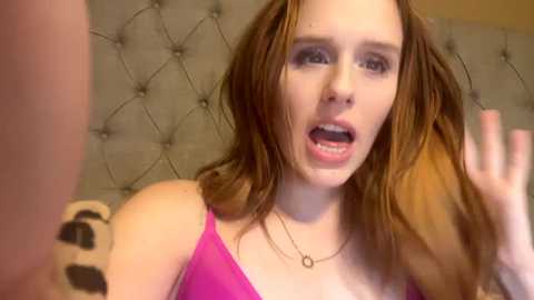 Media: rayofsunshine_21 Chaturbate 2023-11-22 03:40:00