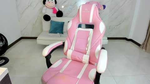 Media: allisonpalmer Chaturbate 2023-11-23 14:23:00
