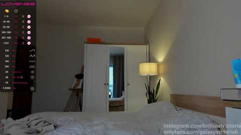 Media: brilliantvictoria Chaturbate 2023-11-23 13:06:00