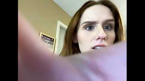 rayofsunshine_21 @ chaturbate on 20231124