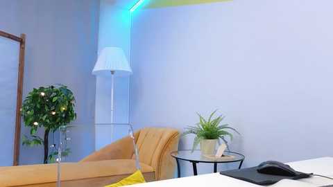 Media: lovlybambi Chaturbate 2023-11-25 11:16:00