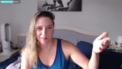Media: bluexstacey Chaturbate 2023-11-26 08:28:00