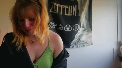 Media: sisypheanlove Chaturbate 2023-11-26 15:17:00